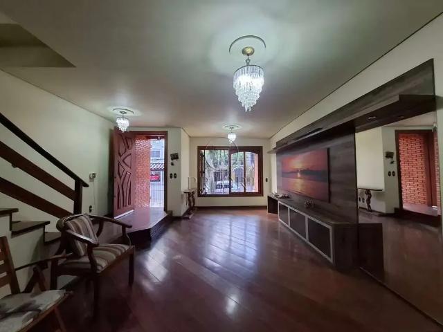 Casa / Sobrado para Locação em Porto Alegre/RS Menino Deus 3 Quartos