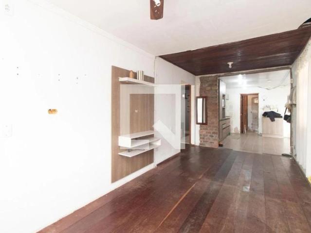 Casa / Sobrado para Locação em Porto Alegre/RS Menino Deus 2 Quartos