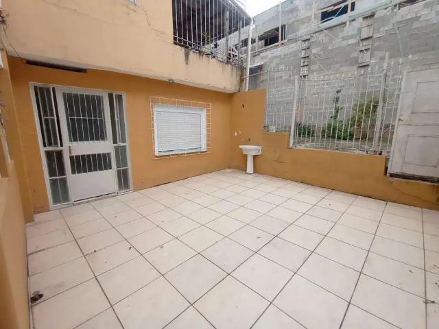 Casa / Sobrado para Locação em Porto Alegre/RS Nonoai 1 Quartos