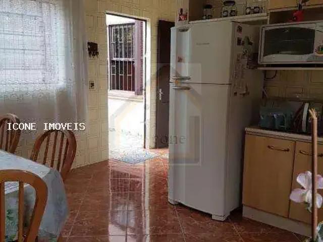 Casa / Sobrado para Locação em Porto Alegre/RS Nonoai 3 Quartos