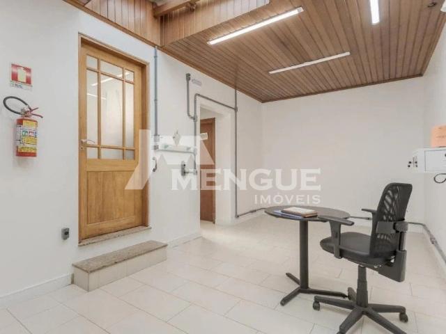 Casa / Sobrado para Locação em Porto Alegre/RS São Geraldo 3 Quartos