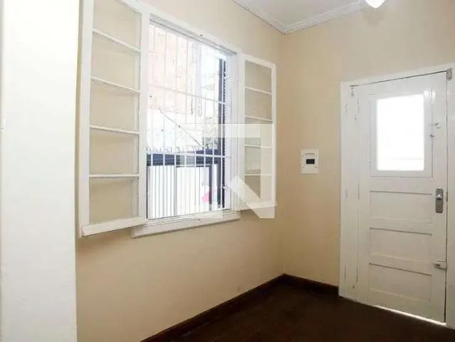 Casa / Sobrado para Locação em Porto Alegre/RS São Geraldo 2 Quartos