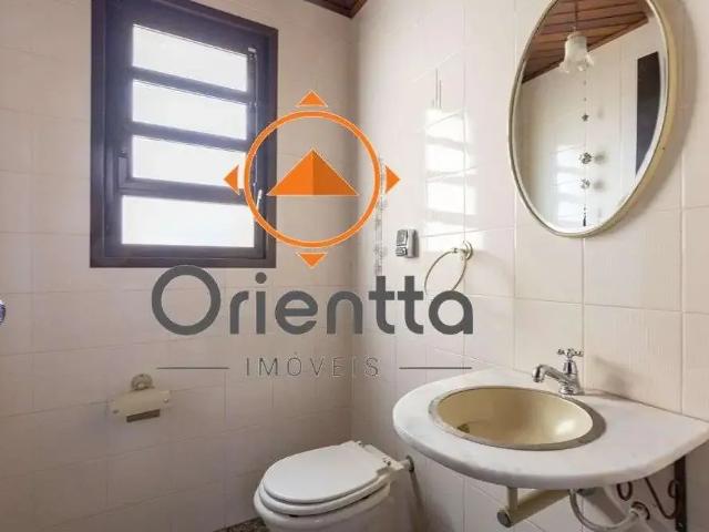 Casa / Sobrado para Locação em Porto Alegre/RS São João 3 Quartos