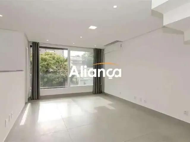 Casa / Sobrado para Locação em Porto Alegre/RS São João 3 Quartos