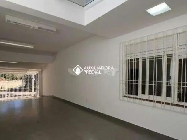 Casa / Sobrado para Locação em Porto Alegre/RS São Sebastião 3 Quartos