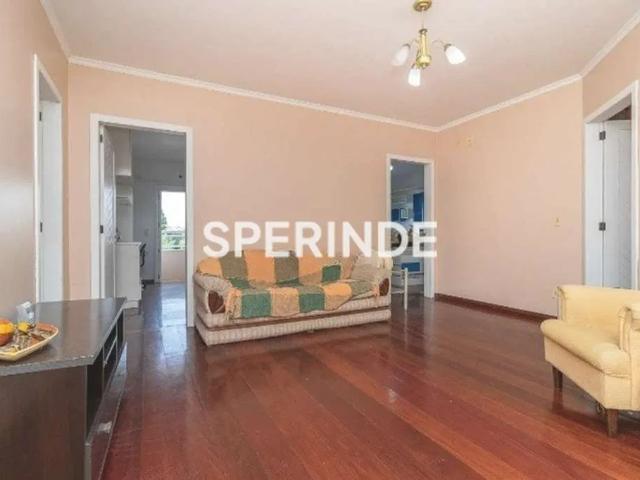 Casa / Sobrado para Locação em Porto Alegre/RS Santo Antônio 3 Quartos