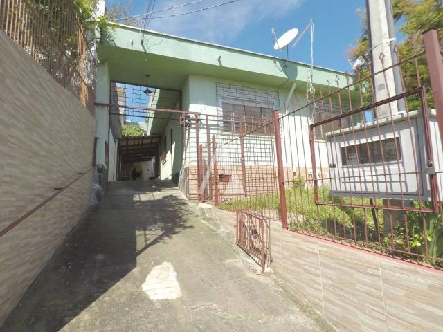 Casa / Sobrado para Locação em Porto Alegre/RS Santo Antônio 3 Quartos