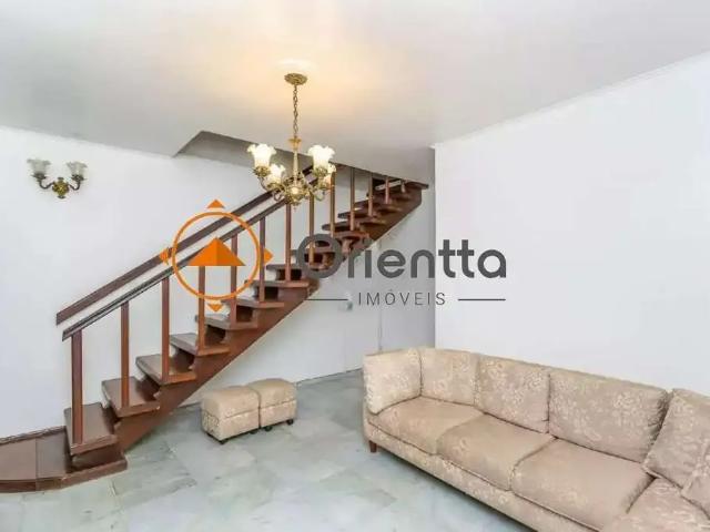Casa / Sobrado para Locação em Porto Alegre/RS Santa Cecília 4 Quartos