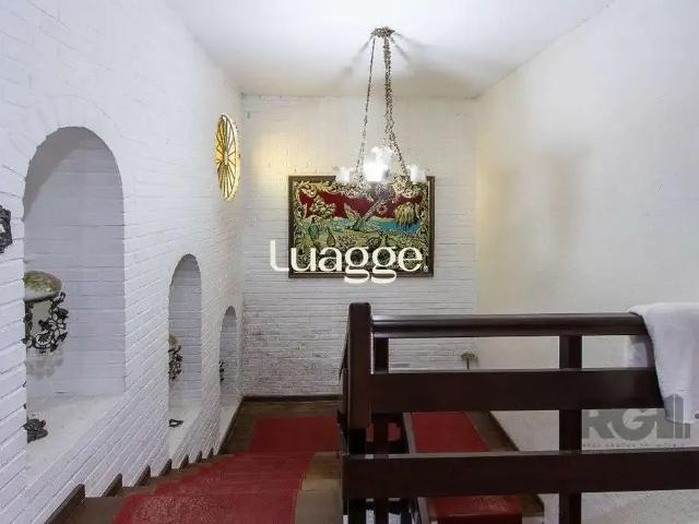 Casa / Sobrado para Locação em Porto Alegre/RS Santa Tereza 3 Quartos