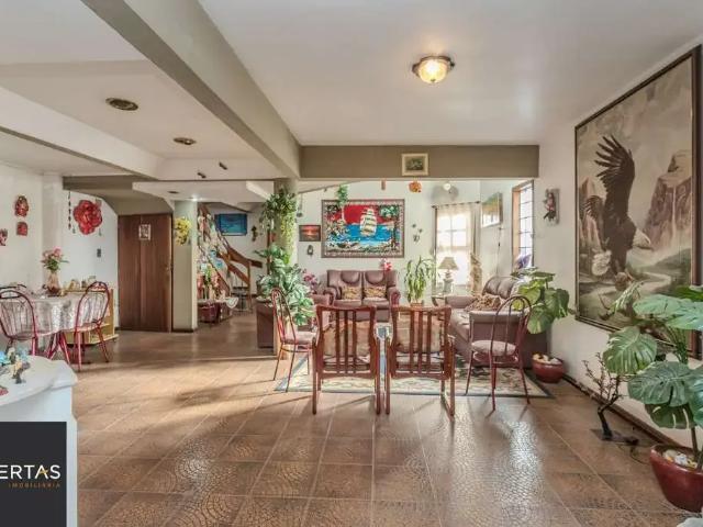 Casa / Sobrado para Locação em Porto Alegre/RS Santana 9 Quartos