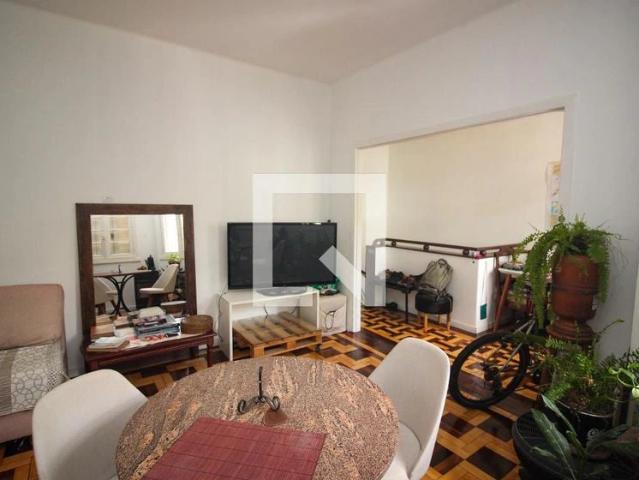 Casa / Sobrado para Locação em Porto Alegre/RS Santana 3 Quartos