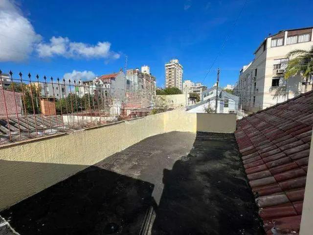 Casa / Sobrado para Locação em Porto Alegre/RS Santana 3 Quartos