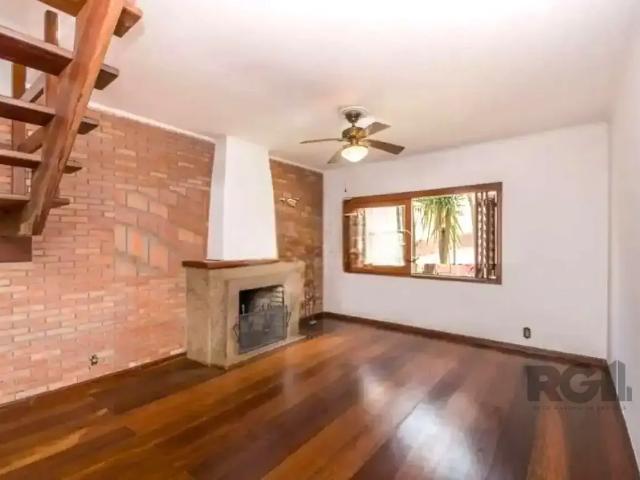 Casa / Sobrado para Locação em Porto Alegre/RS Santana 3 Quartos