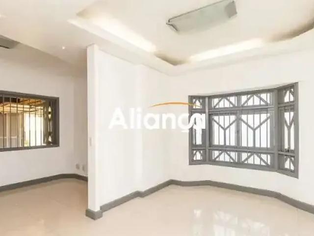 Casa / Sobrado para Locação em Porto Alegre/RS Santana 3 Quartos