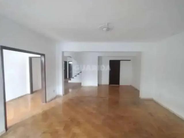Casa / Sobrado para Locação em Porto Alegre/RS Sarandi 4 Quartos
