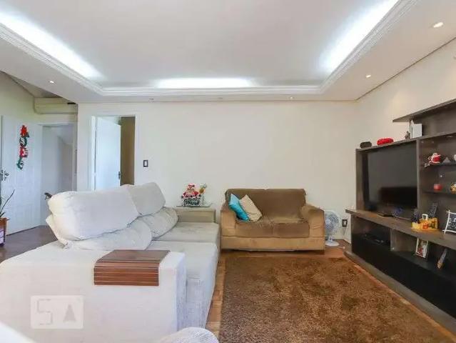 Casa / Sobrado para Locação em Porto Alegre/RS Sarandi 4 Quartos