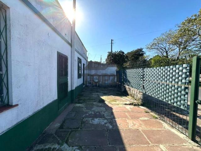 Casa / Sobrado para Locação em Porto Alegre/RS Sarandi 1 Quartos