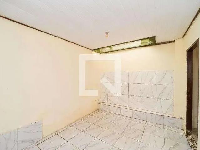 Casa / Sobrado para Locação em Porto Alegre/RS Sarandi 1 Quartos