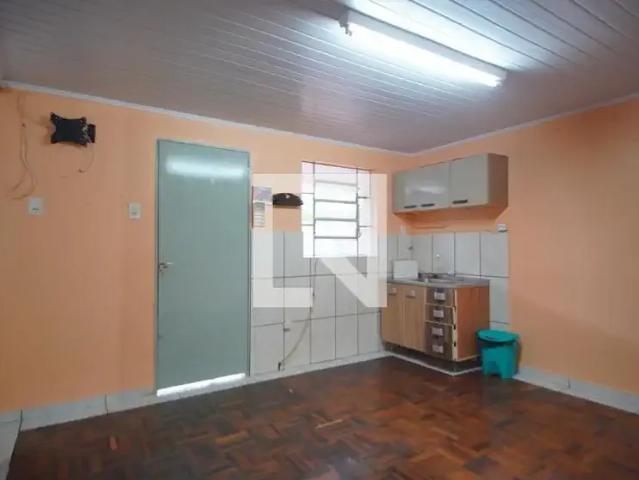 Casa / Sobrado para Locação em Porto Alegre/RS Sarandi 1 Quartos