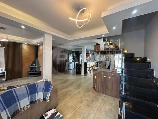 Casa / Sobrado para Locação em Porto Alegre/RS Sarandi