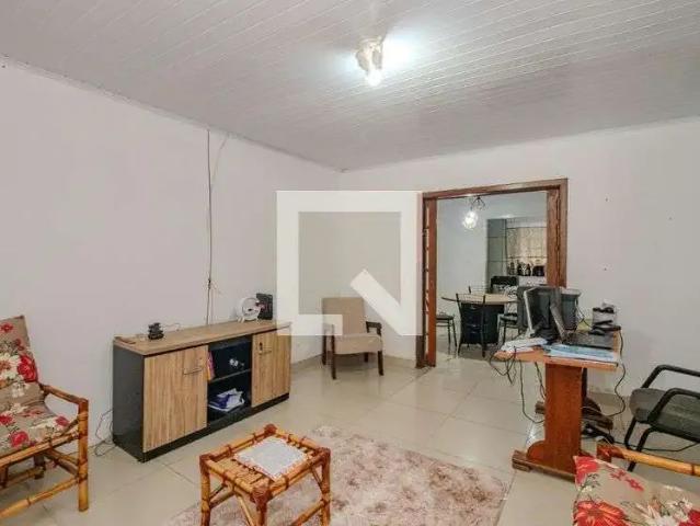 Casa / Sobrado para Locação em Porto Alegre/RS Sarandi 2 Quartos