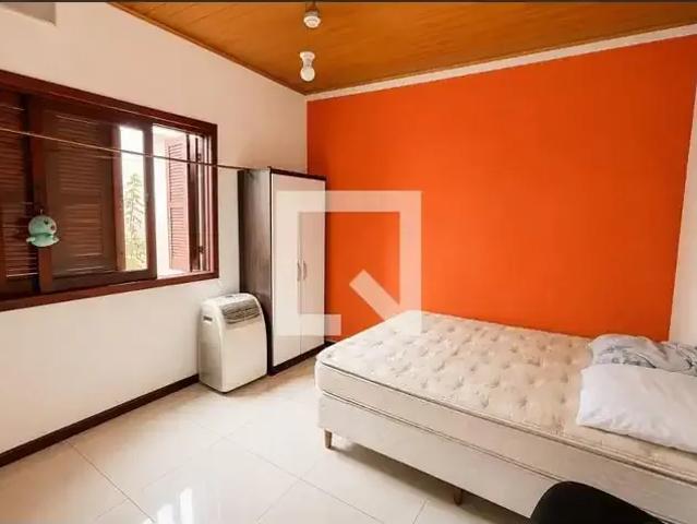 Casa / Sobrado para Locação em Porto Alegre/RS Sarandi 2 Quartos
