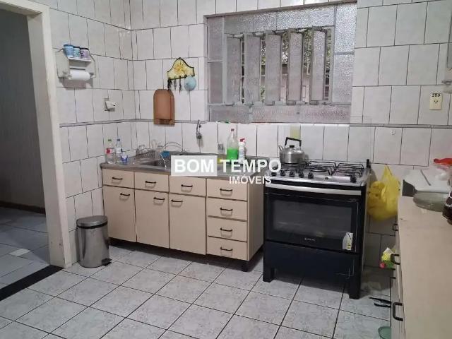 Casa / Sobrado para Locação em Porto Alegre/RS Sarandi 3 Quartos