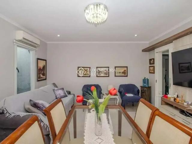 Casa / Sobrado para Locação em Porto Alegre/RS Sarandi 3 Quartos
