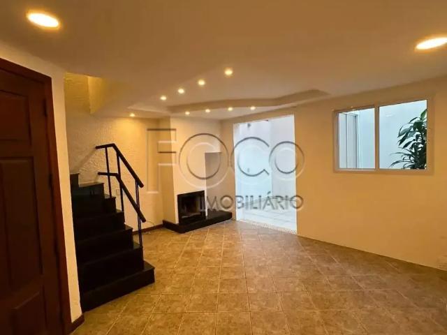 Casa / Sobrado para Locação em Porto Alegre/RS Sétimo Céu 3 Quartos