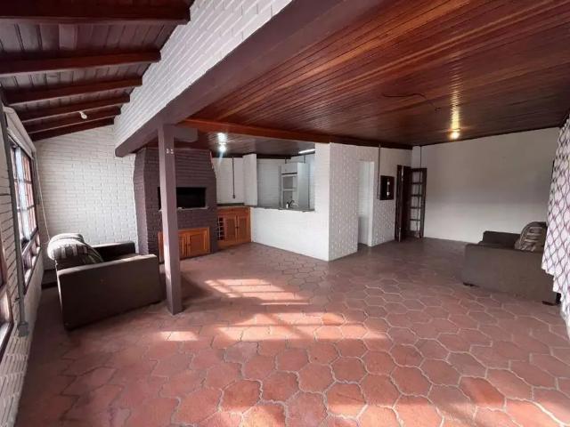 Casa / Sobrado para Locação em Porto Alegre/RS Partenon 3 Quartos
