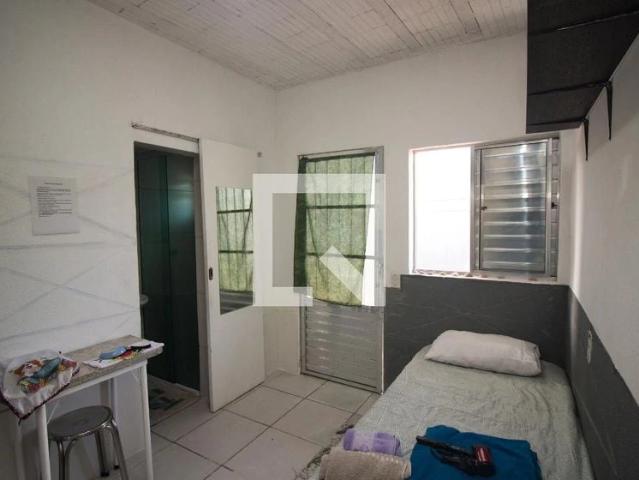 Casa / Sobrado para Locação em Porto Alegre/RS Partenon 1 Quartos