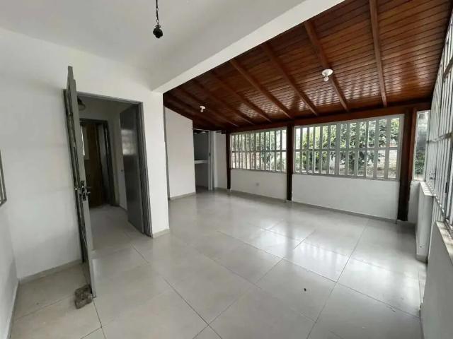 Casa / Sobrado para Locação em Porto Alegre/RS Partenon 2 Quartos