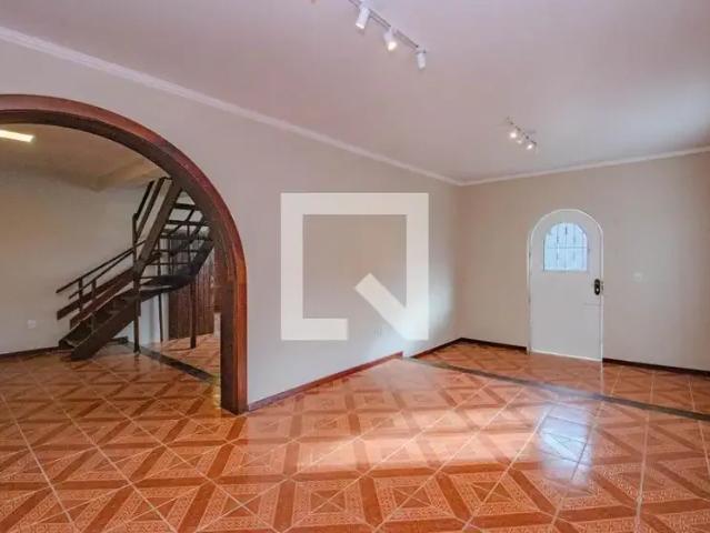 Casa / Sobrado para Locação em Porto Alegre/RS Passo da Areia 3 Quartos