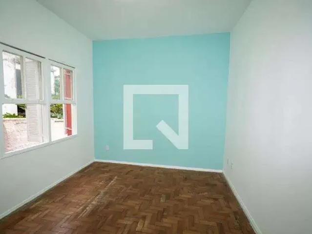 Casa / Sobrado para Locação em Porto Alegre/RS Passo da Areia 2 Quartos