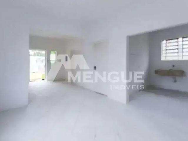 Casa / Sobrado para Locação em Porto Alegre/RS Passo da Areia 4 Quartos