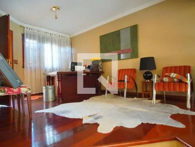 Casa / Sobrado para Locação em Porto Alegre/RS Passo da Areia 4 Quartos