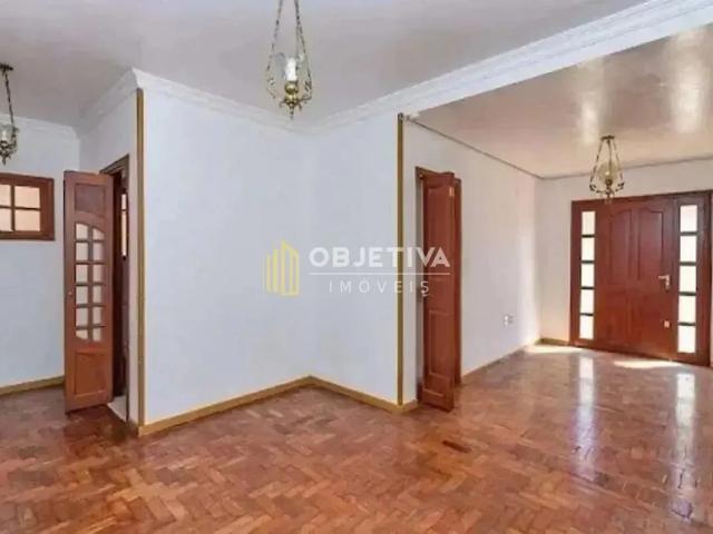 Casa / Sobrado para Locação em Porto Alegre/RS Passo da Areia 5 Quartos