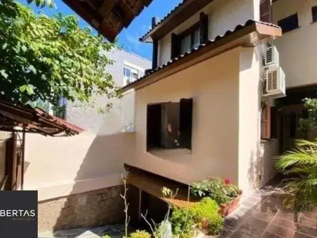 Casa / Sobrado para Locação em Porto Alegre/RS Petrópolis 4 Quartos