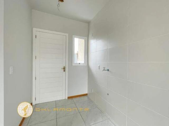 Casa / Sobrado para Locação em Porto Alegre/RS Restinga 2 Quartos