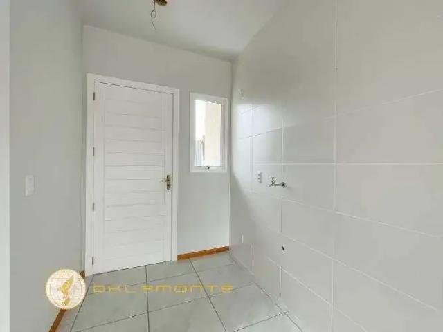 Casa / Sobrado para Locação em Porto Alegre/RS Restinga 2 Quartos