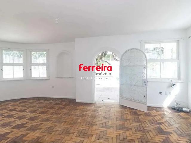 Casa / Sobrado para Locação em Porto Alegre/RS Rio Branco 4 Quartos