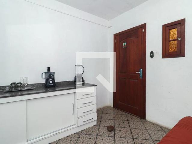 Casa / Sobrado para Locação em Porto Alegre/RS Rubem Berta 3 Quartos