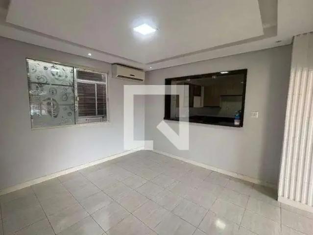 Casa / Sobrado para Locação em Porto Alegre/RS Rubem Berta 3 Quartos