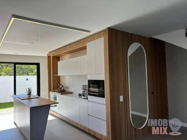 Casa / Sobrado para Locação em Porto Alegre/RS Rubem Berta 3 Quartos