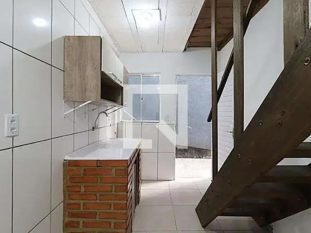 Casa / Sobrado para Locação em Porto Alegre/RS Rubem Berta 1 Quartos