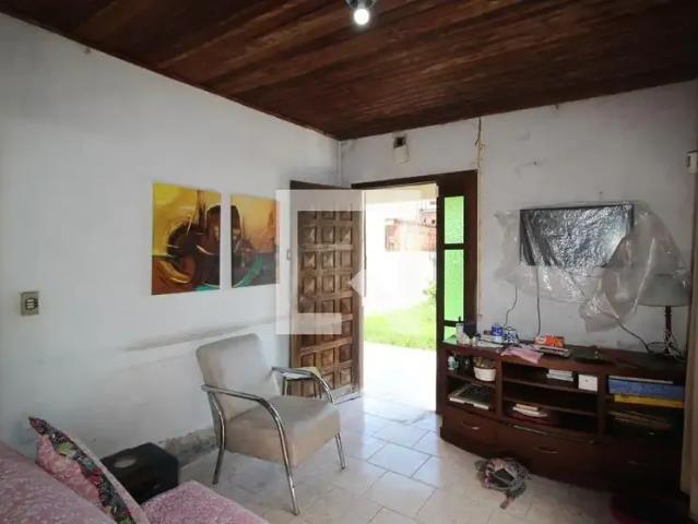 Casa / Sobrado para Locação em Porto Alegre/RS Rubem Berta 2 Quartos