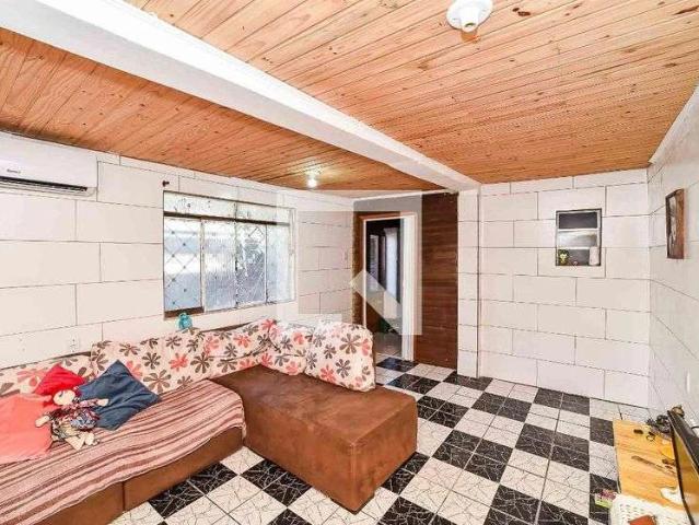 Casa / Sobrado para Locação em Porto Alegre/RS Rubem Berta 2 Quartos