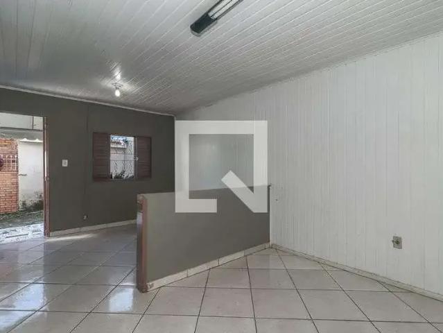 Casa / Sobrado para Locação em Porto Alegre/RS Rubem Berta 2 Quartos
