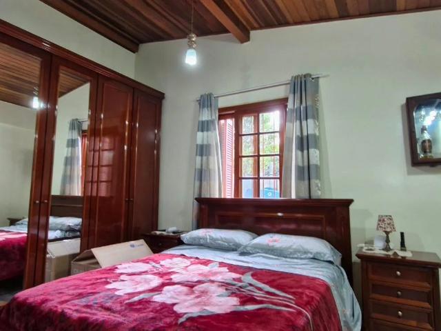 Casa / Sobrado para Locação em Porto Alegre/RS Teresópolis 4 Quartos