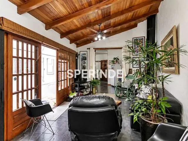 Casa / Sobrado para Locação em Porto Alegre/RS Três Figueiras 4 Quartos